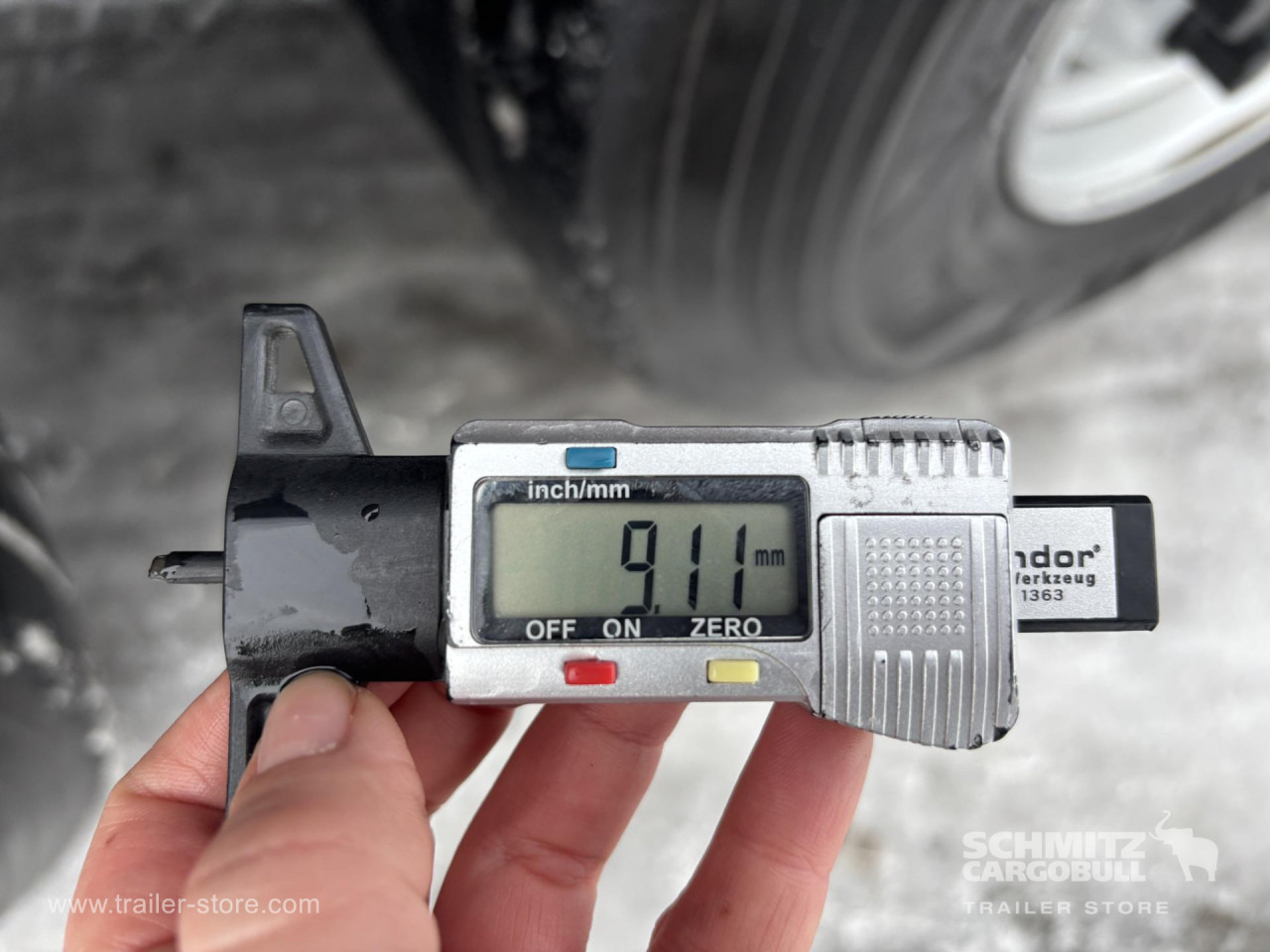 SCHMITZ Curtainsider Standard - Curtainsider semi-trailer: picture 2 SCHMITZ Curtainsider Standard - Curtainsider semi-trailer: picture 2