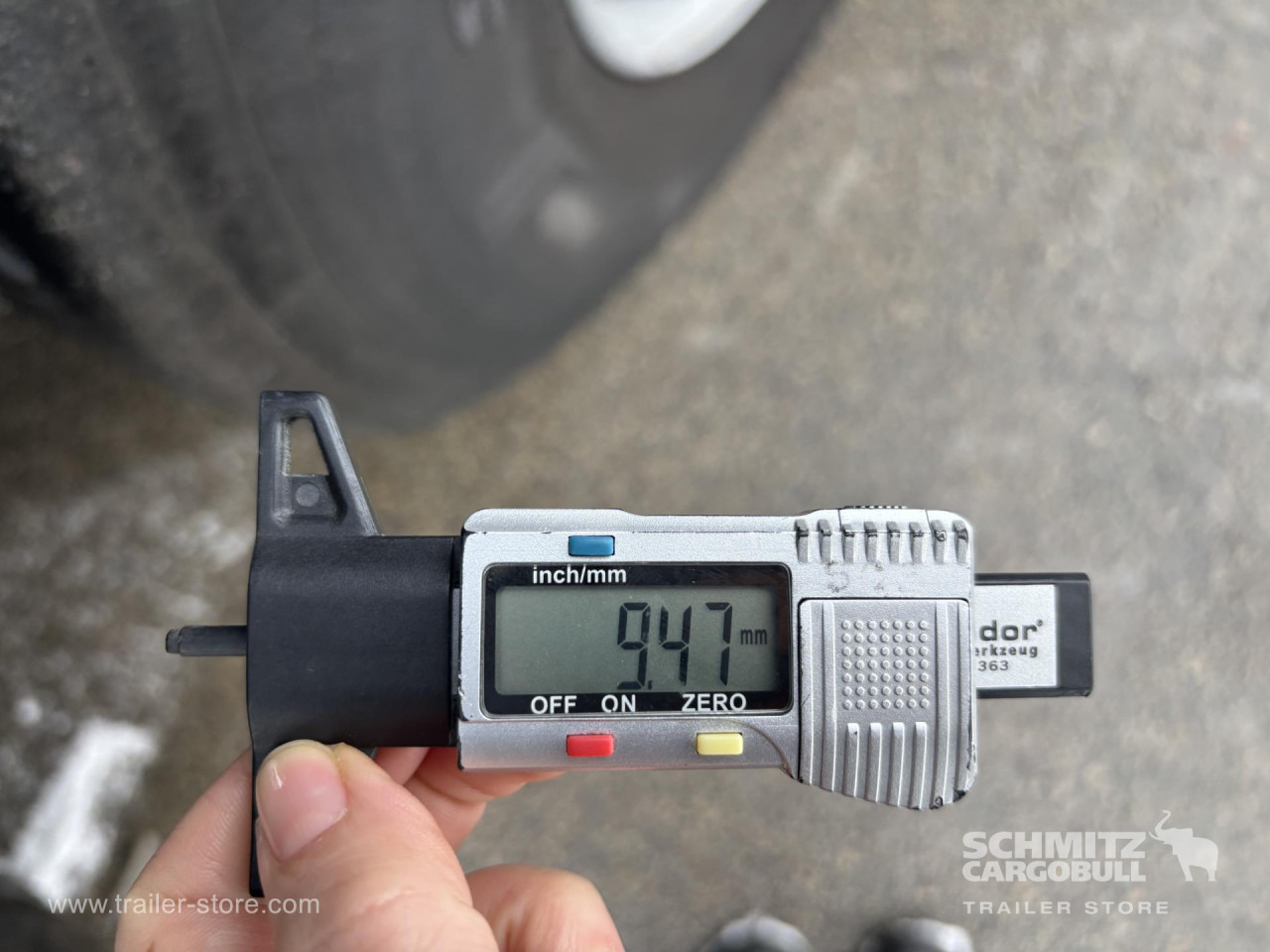 SCHMITZ Curtainsider Standard - Curtainsider semi-trailer: picture 2 SCHMITZ Curtainsider Standard - Curtainsider semi-trailer: picture 2