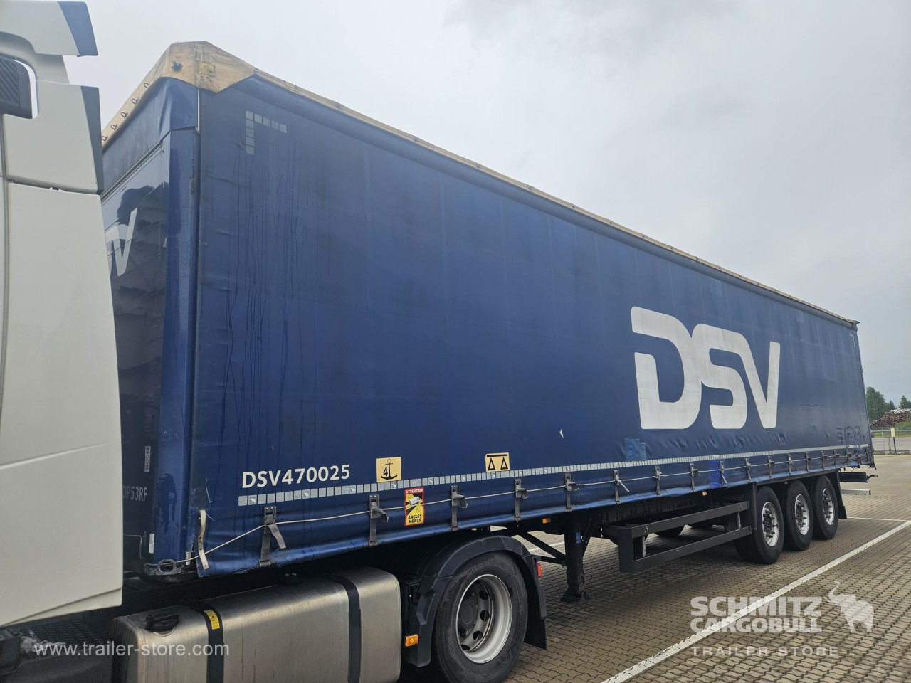 SCHMITZ Curtainsider Standard - Curtainsider semi-trailer: picture 3 SCHMITZ Curtainsider Standard - Curtainsider semi-trailer: picture 3