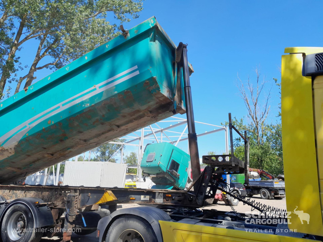 SCHMITZ Tipper Standard - Isothermal semi-trailer: picture 4 SCHMITZ Tipper Standard - Isothermal semi-trailer: picture 4