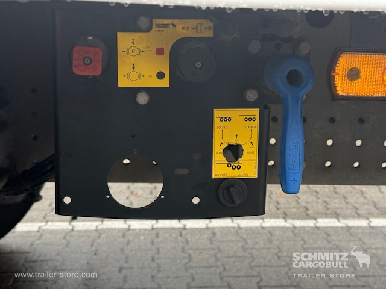 SCHMITZ Oplegger Schuifzeil Standard - Curtainsider semi-trailer: picture 4 SCHMITZ Oplegger Schuifzeil Standard - Curtainsider semi-trailer: picture 4