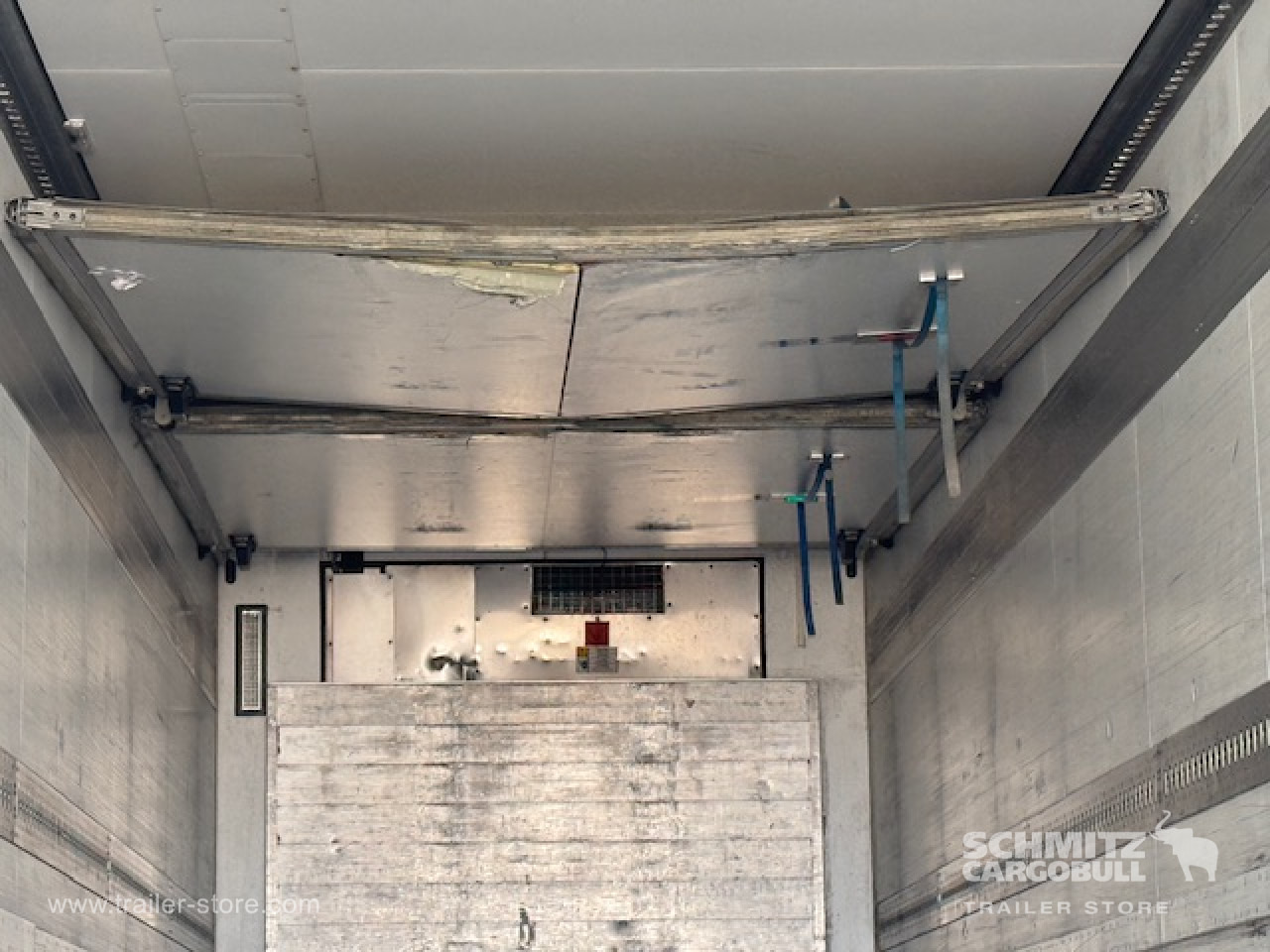 SCHMITZ Oplegger Vries Multitemp Taillift - Isothermal semi-trailer: picture 4 SCHMITZ Oplegger Vries Multitemp Taillift - Isothermal semi-trailer: picture 4