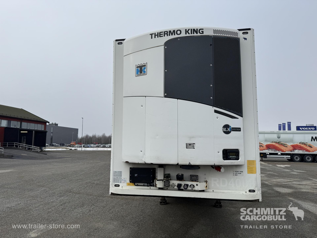 SCHMITZ Reefer Standard Taillift - Isothermal semi-trailer: picture 4 SCHMITZ Reefer Standard Taillift - Isothermal semi-trailer: picture 4