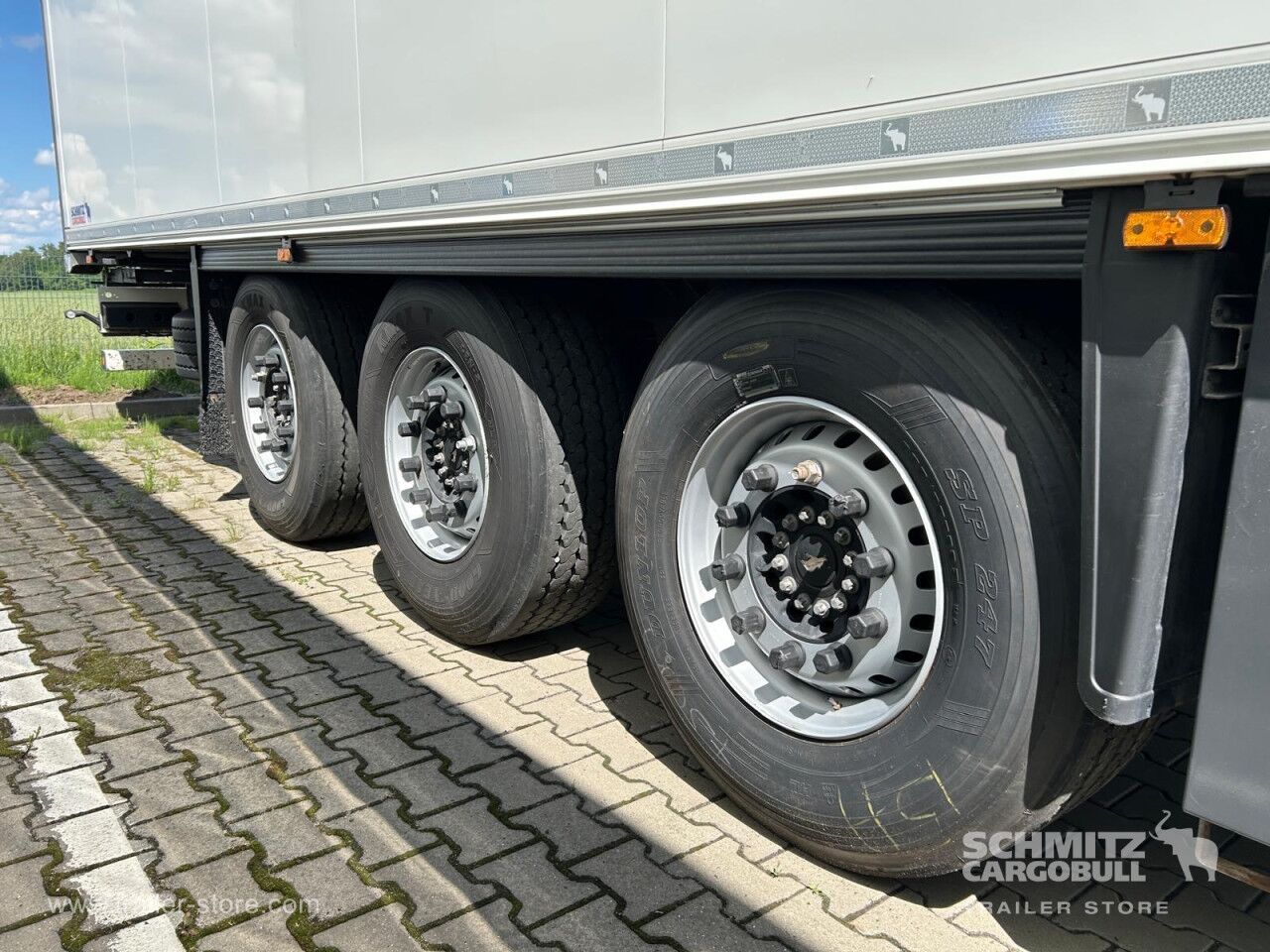 SCHMITZ Reefer Standard Double deck - Isothermal semi-trailer: picture 4 SCHMITZ Reefer Standard Double deck - Isothermal semi-trailer: picture 4