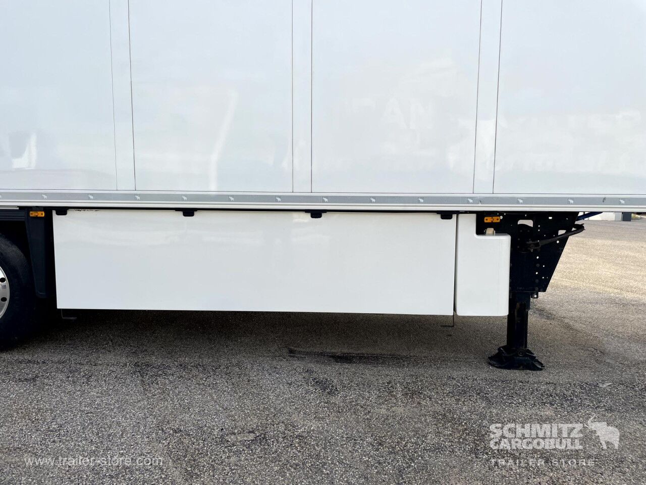 SCHMITZ Reefer Multitemp - Isothermal semi-trailer: picture 4 SCHMITZ Reefer Multitemp - Isothermal semi-trailer: picture 4