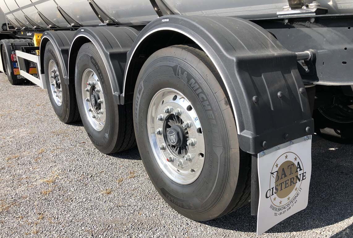 New Tank semi-trailer for transportation of food Bata CISTERNA LIGHT NUOVA: picture 18
