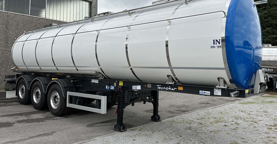 Bata CISTERNA SUPER LIGHT NUOVA - Tank semi-trailer: picture 5 Bata CISTERNA SUPER LIGHT NUOVA - Tank semi-trailer: picture 5