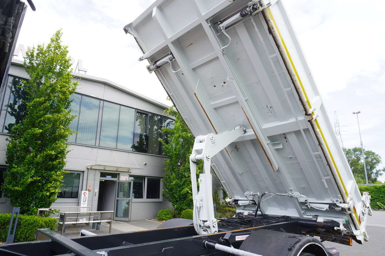 Leasing of IVECO STRALIS 330 E6 / FASSI 195A 8.5 T / 3-side tipper IVECO STRALIS 330 E6 / FASSI 195A 8.5 T / 3-side tipper: picture 21 Leasing of IVECO STRALIS 330 E6 / FASSI 195A 8.5 T / 3-side tipper IVECO STRALIS 330 E6 / FASSI 195A 8.5 T / 3-side tipper: picture 21