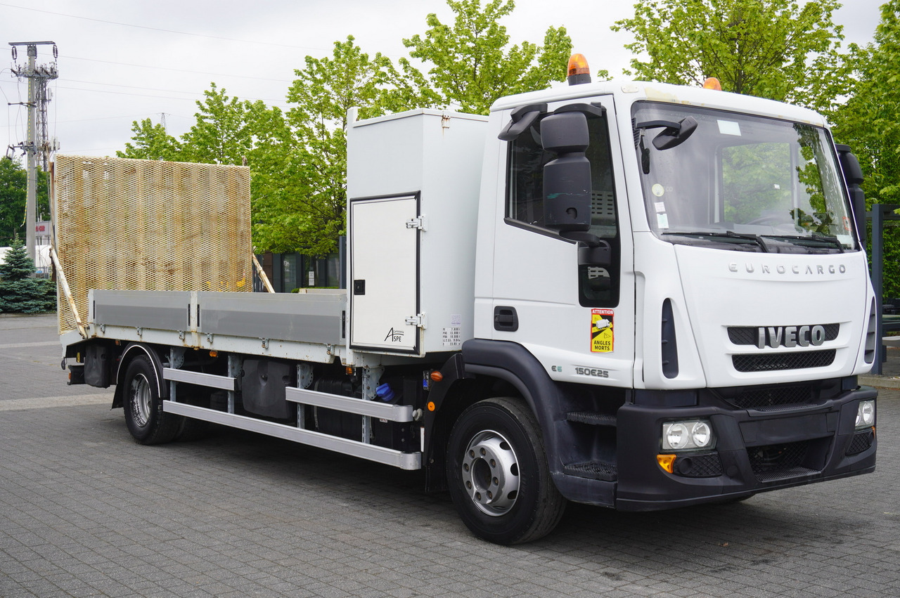Iveco Eurocargo 150 E25 / 90 tho. km !!! / Tow truck - Fire truck: picture 3 Iveco Eurocargo 150 E25 / 90 tho. km !!! / Tow truck - Fire truck: picture 3