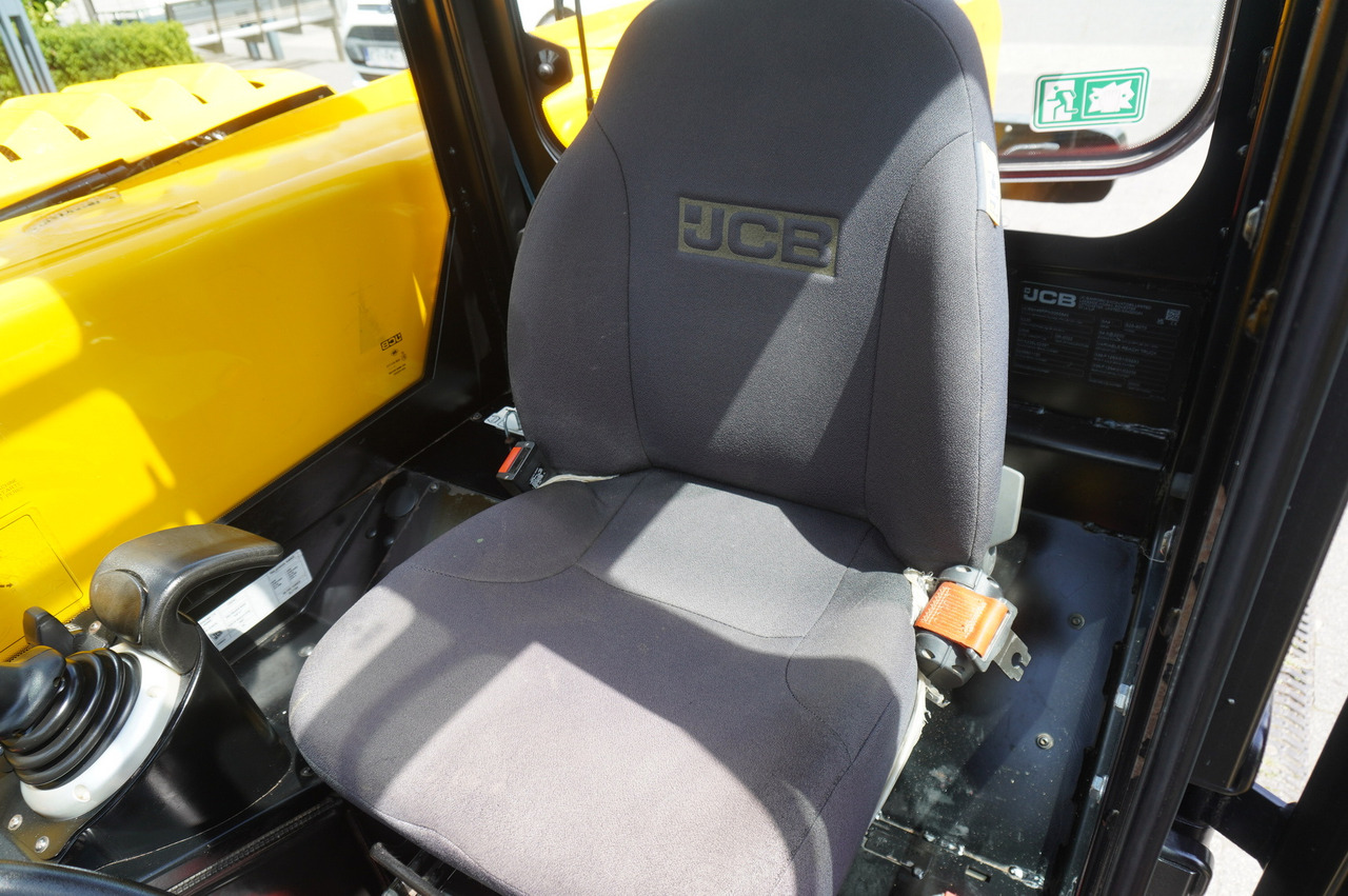 Leasing of JCB 525-60T5 / 2022 / 860 MTH! / 2.5 T / Reach 6 m / joystick JCB 525-60T5 / 2022 / 860 MTH! / 2.5 T / Reach 6 m / joystick: picture 28 Leasing of JCB 525-60T5 / 2022 / 860 MTH! / 2.5 T / Reach 6 m / joystick JCB 525-60T5 / 2022 / 860 MTH! / 2.5 T / Reach 6 m / joystick: picture 28