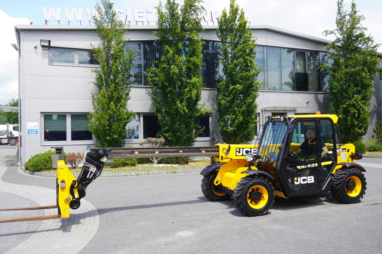 Leasing of JCB 525-60T5 / 2022 / 860 MTH! / 2.5 T / Reach 6 m / joystick JCB 525-60T5 / 2022 / 860 MTH! / 2.5 T / Reach 6 m / joystick: picture 20 Leasing of JCB 525-60T5 / 2022 / 860 MTH! / 2.5 T / Reach 6 m / joystick JCB 525-60T5 / 2022 / 860 MTH! / 2.5 T / Reach 6 m / joystick: picture 20