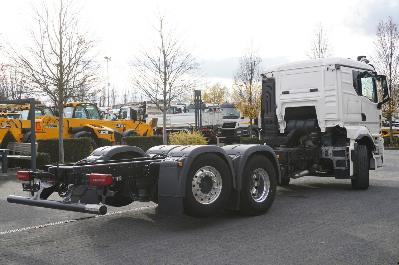 MAN TGS 26.510 6x4/4 Hydrodrive / Steering axle / Retarder / Sleeper cab - Cab chassis truck: picture 5 MAN TGS 26.510 6x4/4 Hydrodrive / Steering axle / Retarder / Sleeper cab - Cab chassis truck: picture 5