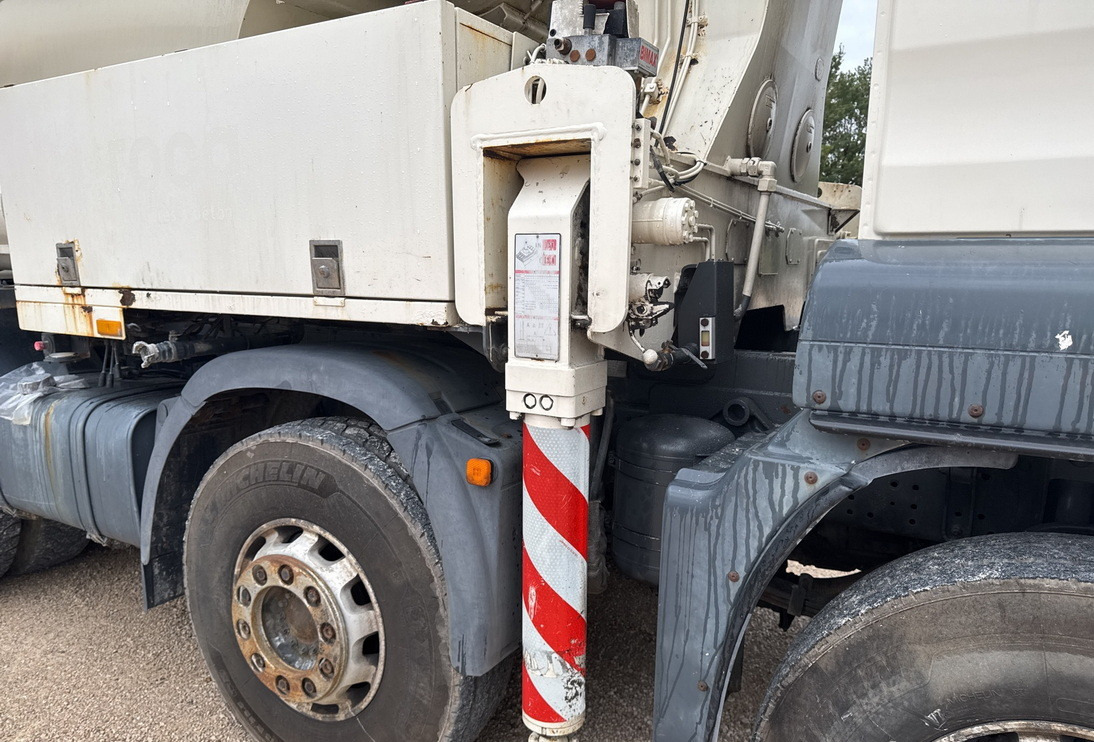 Leasing of MAN TGS 32.400 8x4 Concrete Mixer Pump truck / 426 MTH !!! / 18 meters MAN TGS 32.400 8x4 Concrete Mixer Pump truck / 426 MTH !!! / 18 meters: picture 9 Leasing of MAN TGS 32.400 8x4 Concrete Mixer Pump truck / 426 MTH !!! / 18 meters MAN TGS 32.400 8x4 Concrete Mixer Pump truck / 426 MTH !!! / 18 meters: picture 9