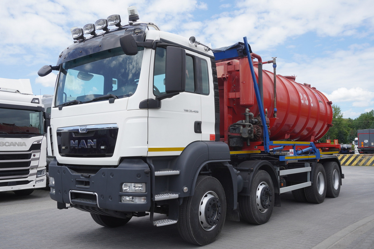 MAN TGS 35.400 8 × 4 E5 / HYVA HOOK LIFT 32.56 SE / Septic barrel 13000 L - Slurry tanker: picture 2 MAN TGS 35.400 8 × 4 E5 / HYVA HOOK LIFT 32.56 SE / Septic barrel 13000 L - Slurry tanker: picture 2