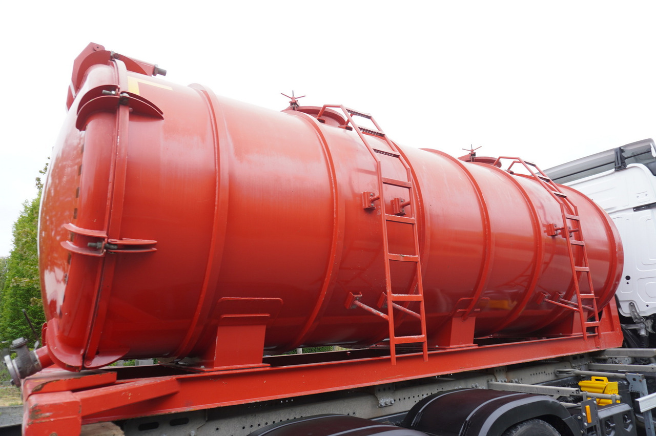 Tank truck MERCEDES-BENZ Actros 2545 6 × 2 MP5 / NEW septic barrel 13000 L: picture 12
