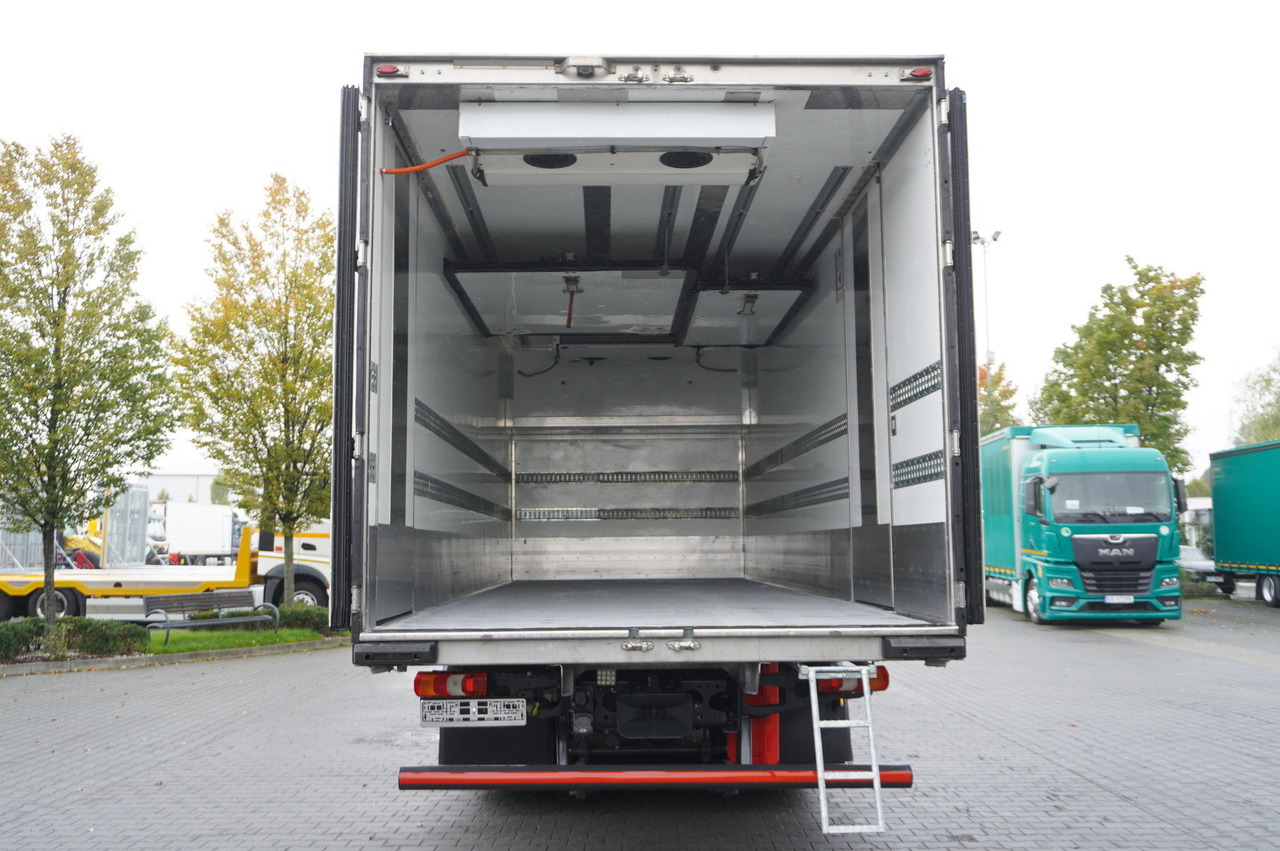 MERCEDES-BENZ Actros 2545 MP5 / Lecapitaine 18 EPAL refrigerator / Bitemperature / Carrier Supra 850 MT / ADR AT - Refrigerator truck: picture 4 MERCEDES-BENZ Actros 2545 MP5 / Lecapitaine 18 EPAL refrigerator / Bitemperature / Carrier Supra 850 MT / ADR AT - Refrigerator truck: picture 4