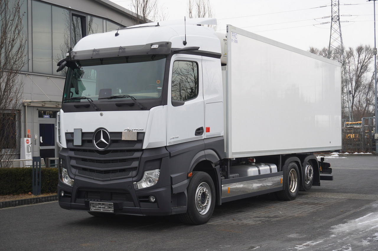 MERCEDES-BENZ Actros 2545 / Zaibas meat hook refrigerator 18 EPAL / 2022 - Refrigerator truck: picture 1 MERCEDES-BENZ Actros 2545 / Zaibas meat hook refrigerator 18 EPAL / 2022 - Refrigerator truck: picture 1