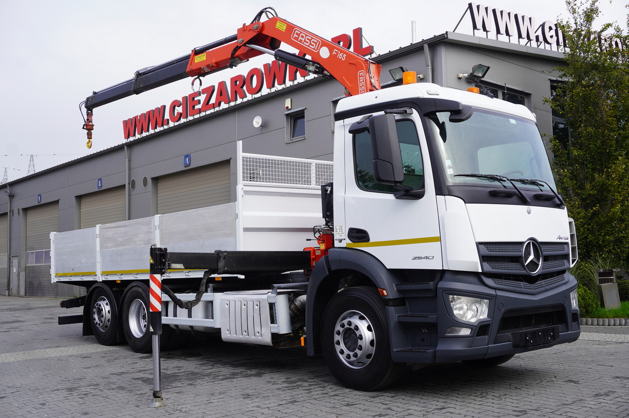Dropside/ Flatbed truck, Crane truck MERCEDES-BENZ Antos 2540 / Flatbed 15 EPAL / Fassi F165 / 6.1 t / 8 m reach / remote control / rotator / 1600 MTH / steered axle: picture 9