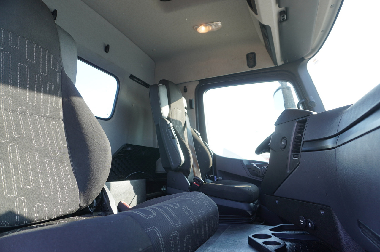 Leasing of MERCEDES-BENZ Arocs 1833 / 87,000 km!!! / Hds HIAB X-DUO 128 B-2 / three-sided tipper MERCEDES-BENZ Arocs 1833 / 87,000 km!!! / Hds HIAB X-DUO 128 B-2 / three-sided tipper: picture 21