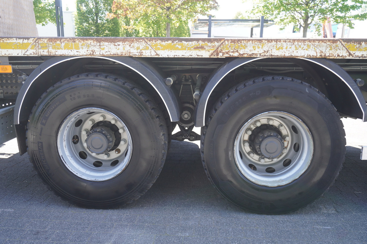 Dropside/ Flatbed truck, Crane truck RENAULT C380 Comfort 6x4 / Atlas 6.1 T crane / range 12.3 m: picture 8
