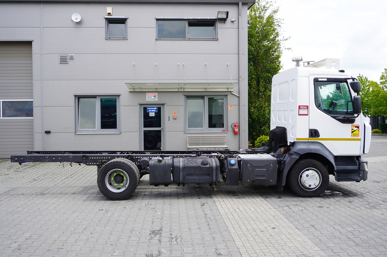 RENAULT D12 / Chassis 5.6 m / Differential lock / 160 tho. km - Cab chassis truck: picture 5 RENAULT D12 / Chassis 5.6 m / Differential lock / 160 tho. km - Cab chassis truck: picture 5