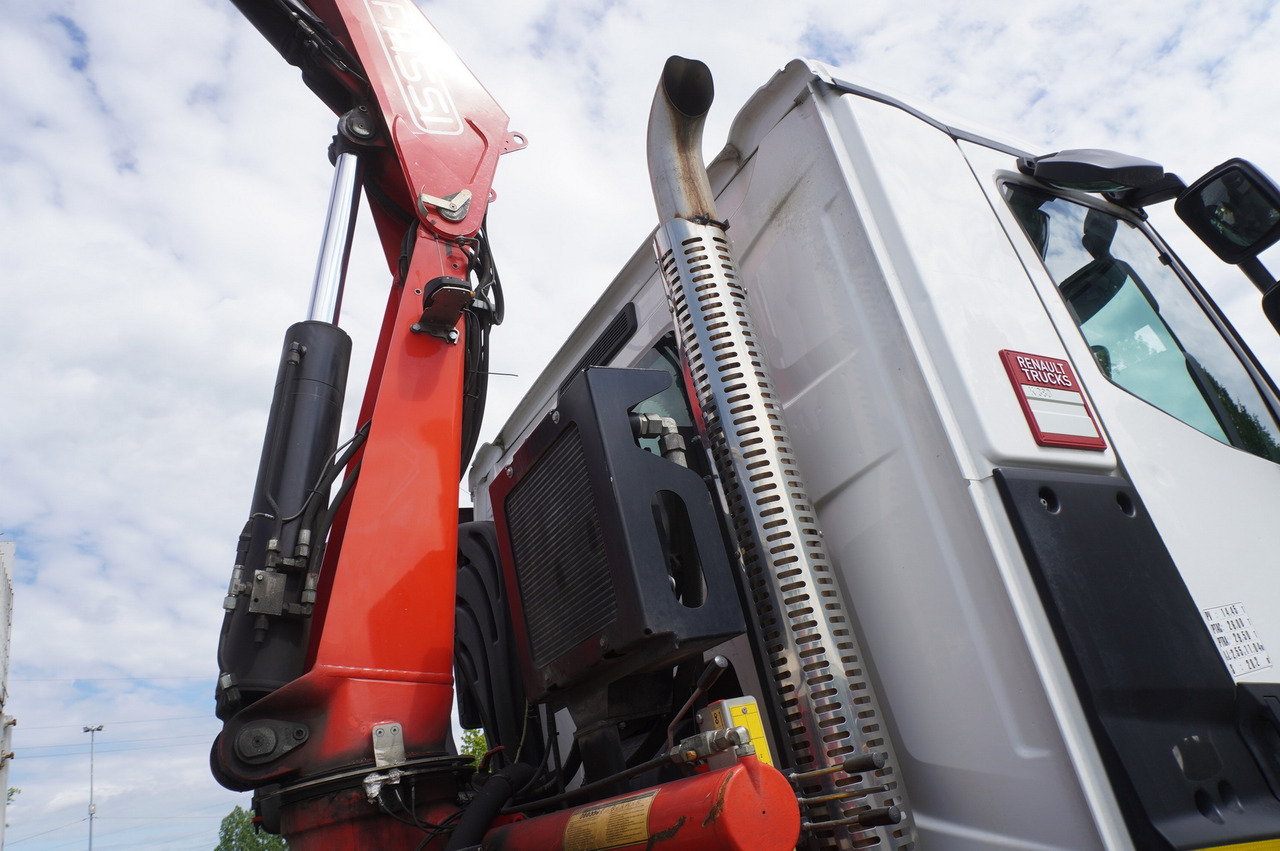 Crane truck RENAULT K380 6x4 / FASSI F175 crane 7.85 t / 120 thousand km!: picture 15