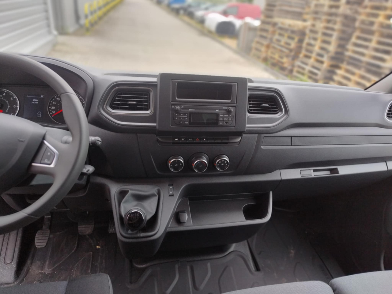 RENAULT Master / BRAND NEW Box van - Box van: picture 4 RENAULT Master / BRAND NEW Box van - Box van: picture 4