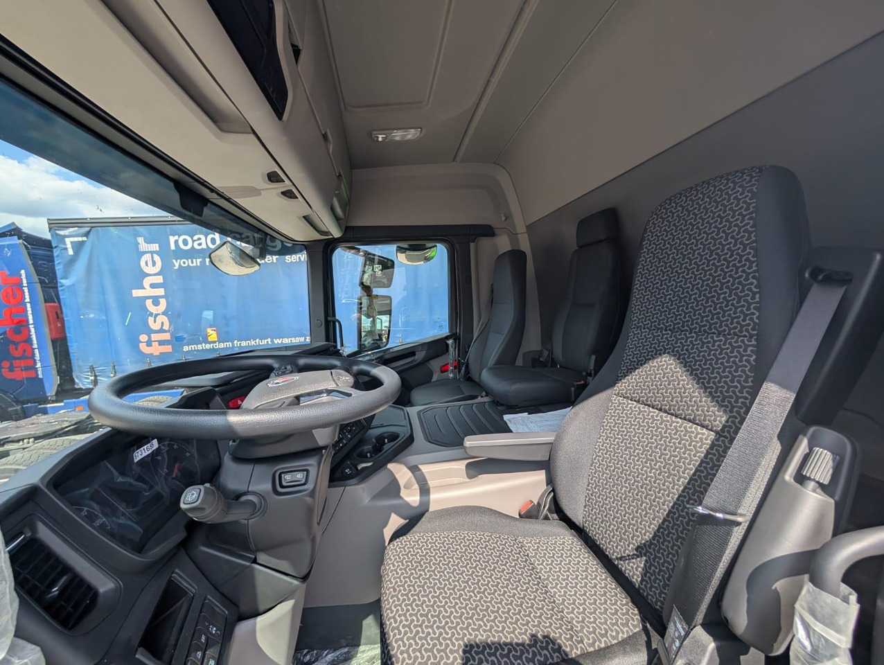 SCANIA P 340 B6x2*4NA / chassis frame / steering axle / CNG / large cab / 8 units - Garbage truck: picture 5 SCANIA P 340 B6x2*4NA / chassis frame / steering axle / CNG / large cab / 8 units - Garbage truck: picture 5