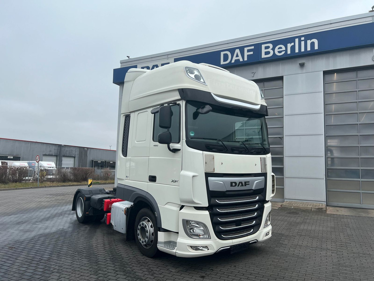 DAF XF 480 FT SSC LowDeck MX-Engine Brake Standklima - Tractor unit: picture 1 DAF XF 480 FT SSC LowDeck MX-Engine Brake Standklima - Tractor unit: picture 1