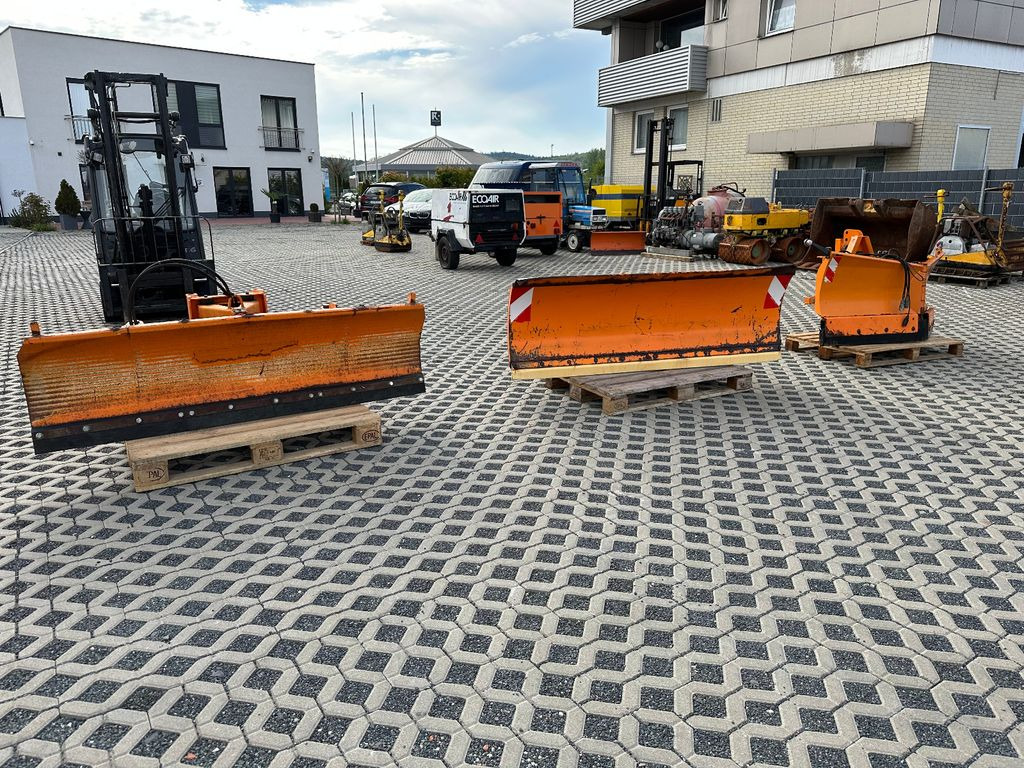 Snow plough Unimog Schneepflug 2000 mm: picture 7