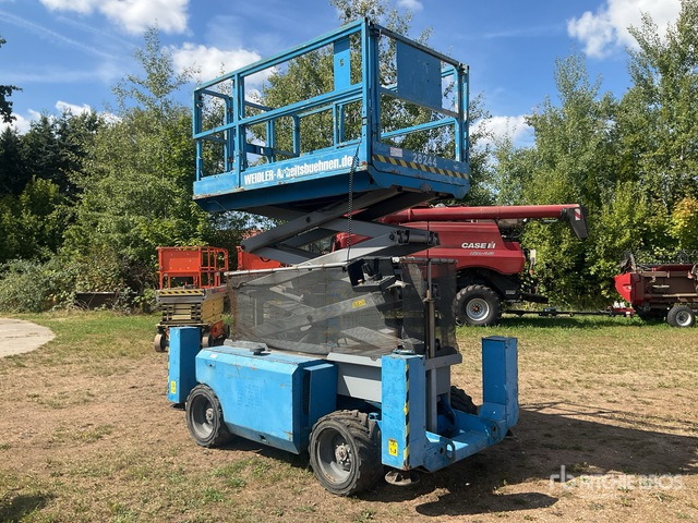 2007 Genie GS2668RT 4x4 Diesel Scissor Lift - Scissor lift: picture 3 2007 Genie GS2668RT 4x4 Diesel Scissor Lift - Scissor lift: picture 3