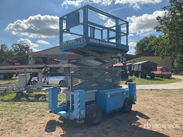 2007 Genie GS2668RT 4x4 Diesel Scissor Lift - Scissor lift: picture 4 2007 Genie GS2668RT 4x4 Diesel Scissor Lift - Scissor lift: picture 4