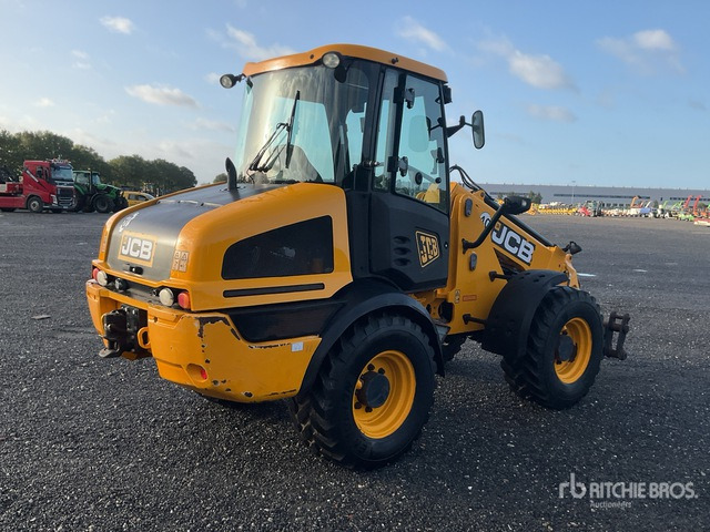 2016 JCB TM 220 Wheel Loader - Wheel loader: picture 4 2016 JCB TM 220 Wheel Loader - Wheel loader: picture 4