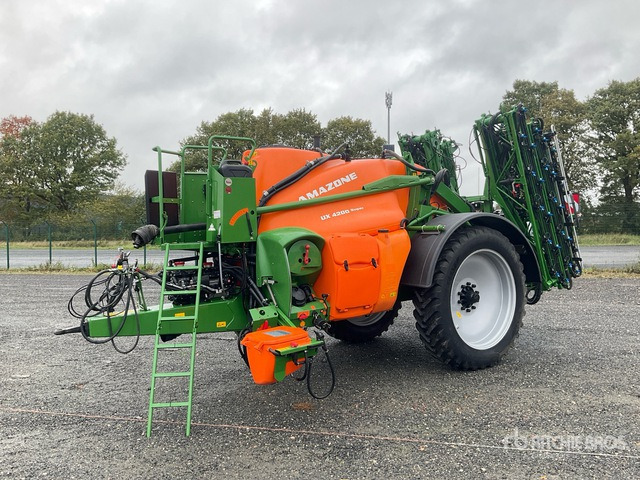 2019 Amazone UX 4200 Special 27 m Pull-Type Sprayer - Trailed sprayer: picture 2 2019 Amazone UX 4200 Special 27 m Pull-Type Sprayer - Trailed sprayer: picture 2