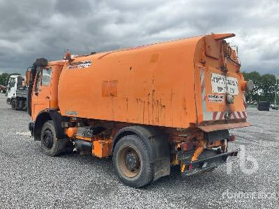 MERCEDES-BENZ 1417 CZ - Road sweeper: picture 2 MERCEDES-BENZ 1417 CZ - Road sweeper: picture 2