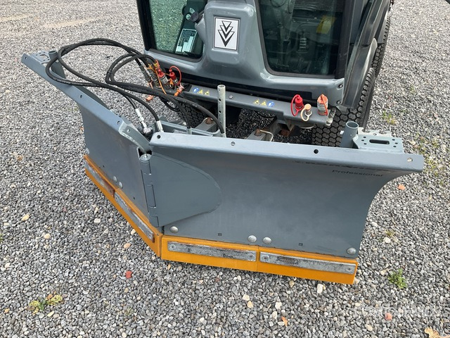 2017 Kaercher MIC 34 C 4x4 Utility Vehicle - Municipal/ Special vehicle: picture 5 2017 Kaercher MIC 34 C 4x4 Utility Vehicle - Municipal/ Special vehicle: picture 5