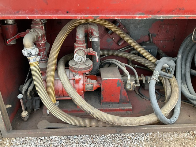 2002 Iveco MH260E31Y 2002 Maquiasfalt CEAG/14-REXN o ... Asphalt Distributor Truck - Asphalt distributor: picture 5 2002 Iveco MH260E31Y 2002 Maquiasfalt CEAG/14-REXN o ... Asphalt Distributor Truck - Asphalt distributor: picture 5