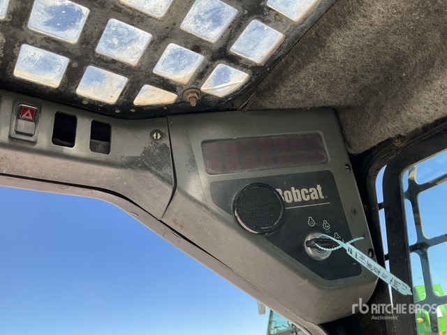 Skid steer loader 2006 Bobcat S130 Skid Steer Loader: picture 6
