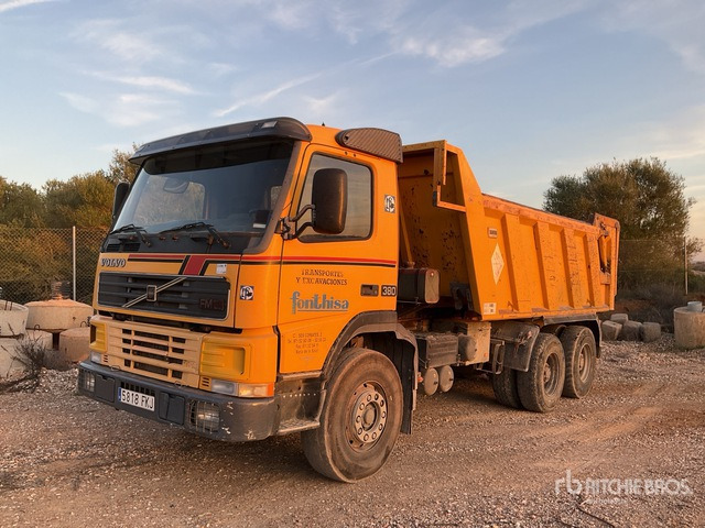 2006 Volvo FM12-380 6x4 T/A Dump Truck - Tipper: picture 3 2006 Volvo FM12-380 6x4 T/A Dump Truck - Tipper: picture 3