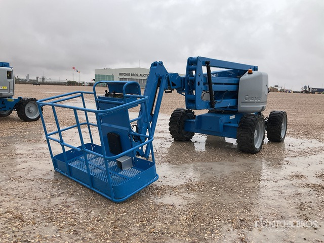 2007 Genie Z45/25 4WD Diesel Articulating Boom Lift - Articulated boom: picture 3 2007 Genie Z45/25 4WD Diesel Articulating Boom Lift - Articulated boom: picture 3