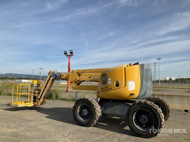 2007 Haulotte HA16PXNT 4WD Diesel Articulating Boom Lift - Articulated boom: picture 4 2007 Haulotte HA16PXNT 4WD Diesel Articulating Boom Lift - Articulated boom: picture 4