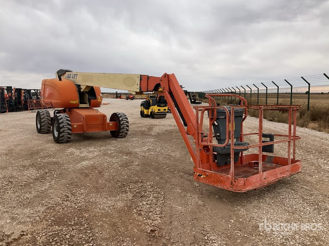 2007 JLG 660SJ 4WD Diesel Articulating Boom Lift - Articulated boom: picture 4 2007 JLG 660SJ 4WD Diesel Articulating Boom Lift - Articulated boom: picture 4