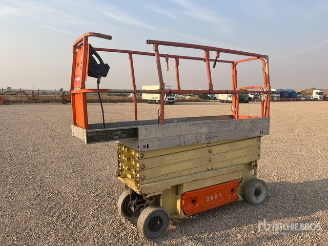 2008 JLG 2630ES Electric (Inoperable) Scissor Lift - Scissor lift: picture 2 2008 JLG 2630ES Electric (Inoperable) Scissor Lift - Scissor lift: picture 2