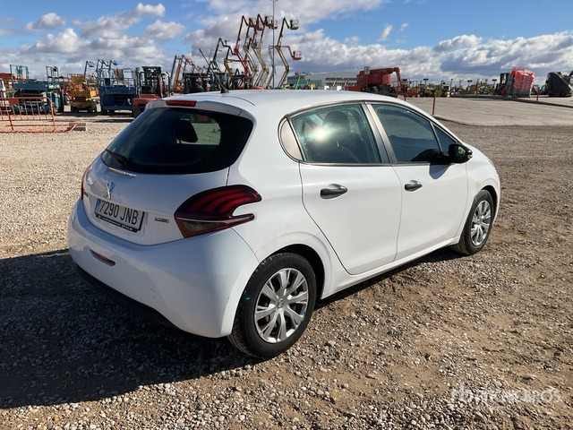 2016 Peugeot 208 Automobile - Car: picture 3 2016 Peugeot 208 Automobile - Car: picture 3