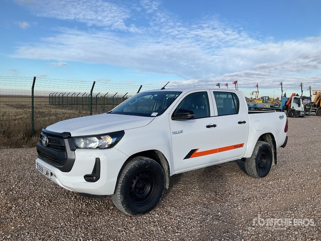 2020 Toyota Hilux 4x4 Crew Cab Pickup - Pickup truck: picture 2 2020 Toyota Hilux 4x4 Crew Cab Pickup - Pickup truck: picture 2