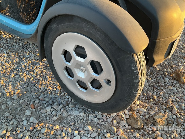 2021 Renault Twizy Electric Automobile - Car: picture 4 2021 Renault Twizy Electric Automobile - Car: picture 4