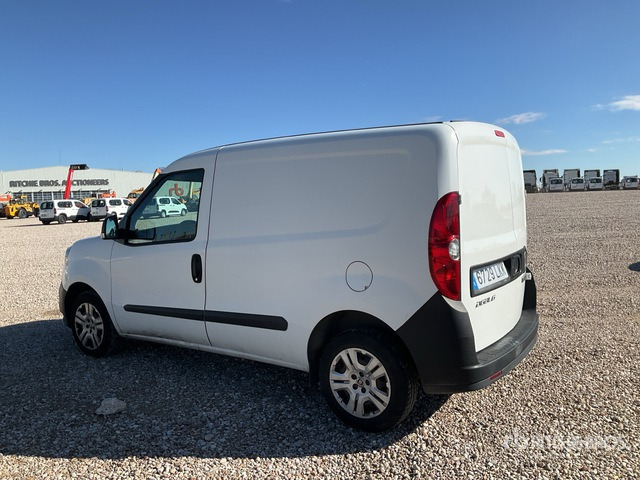 2020 Fiat Doblo Cargo Van - Van: picture 2 2020 Fiat Doblo Cargo Van - Van: picture 2