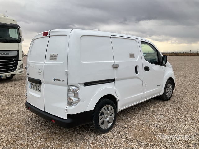2020 Nissan E-NV200 Electric Cargo Van - Van: picture 3 2020 Nissan E-NV200 Electric Cargo Van - Van: picture 3