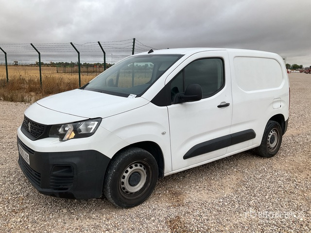 2020 Peugeot Partner Cargo Van - Van: picture 2 2020 Peugeot Partner Cargo Van - Van: picture 2