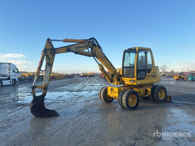 2001 Komatsu PW 95 Wheel Excavator - Wheel excavator: picture 1 2001 Komatsu PW 95 Wheel Excavator - Wheel excavator: picture 1